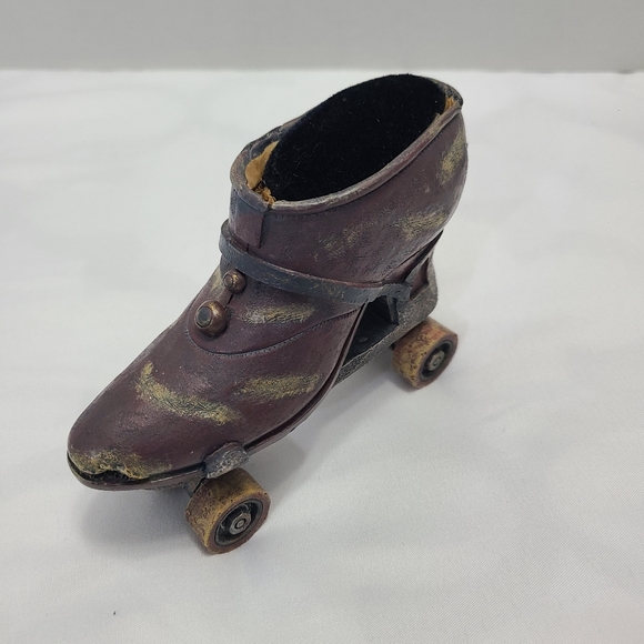 Shoe Skate‎ Pin Cushion - Picture 1 of 4